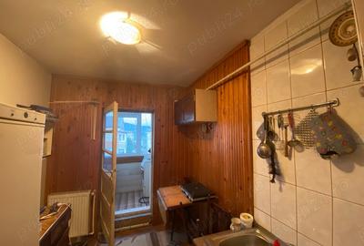 Apartament cu 2 camere decomandat în Curtea de Argeș - 9