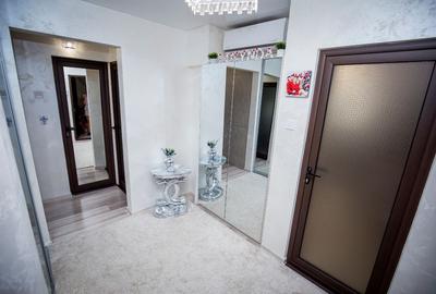 Apartament cu 2 camere decomandat, mobilat în Micro 21 - 9