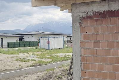 Casă individuală cu 4 camere cu Canalizare în Cristian - 37