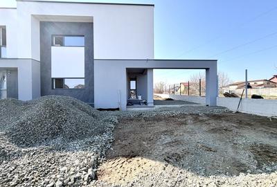 Duplex cu 5 camere cu Canalizare în Dumbrăvița - 1