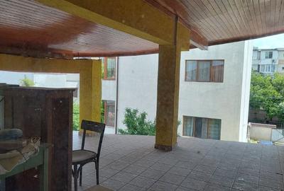 Apusului |  Militari –  Vila moderna cu 7 camere si curte generoasa - 200mp. | suprafata - 350mp. - 7