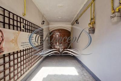 Spațiu comercial, de 196 mp, în Central - 9