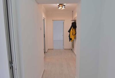 Apartament cu 2 camere decomandat în Decebal - 1