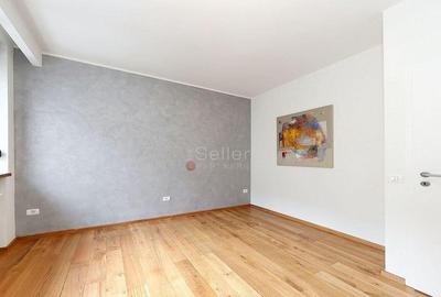Apartament cu 4 camere decomandat în Dealul Cetății