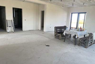 Casă cu 3 camere în Cionchești - 4