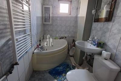 Apartament cu 3 camere semidecomandat, mobilat în Rahova - 12