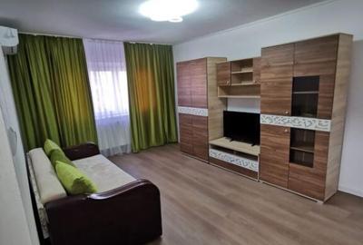Apartament cu 3 camere decomandat în Călărași