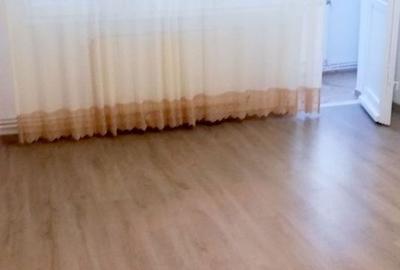 Apartament cu 2 camere decomandat în Micro 16 - 2