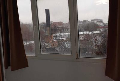 Apartament cu 2 camere semidecomandat în Exterior Vest