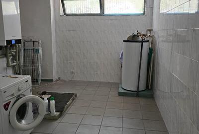 Vilă spațioasă deosebită în zona Militari  Orsova teren 425 mp.. - 11