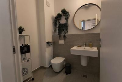 Apartament cu 2 camere semidecomandat, mobilat în Bd. Laminorului - 13