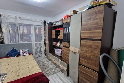 De Vanzare, Apartament 3 Camere, Etaj intermediar cu lift Comision 0 - 7