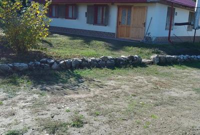 Casă cu 6 camere în Almălău - 3