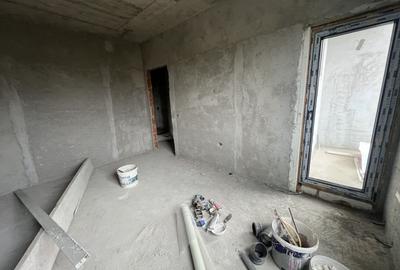 Duplex la gri 175 mp utili 58 mp demisol curte 180 mp  3 bai 3/4 dormitoare - 15