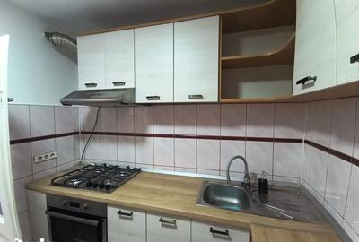 Apartament cu 3 camere decomandat în Moara - 4