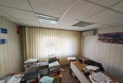 Apartament cu 4 camere semidecomandat, mobilat în Păcurari - 1