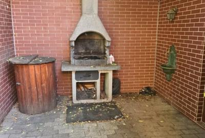 Casă individuală cu 5 camere cu Canalizare în Central - 8