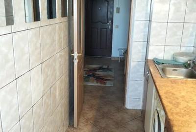 Garsonieră decomandată, mobilată în Nerva Traian - 4