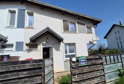 Casă cu 4 camere cu Teren 261 Mp în Central - 1