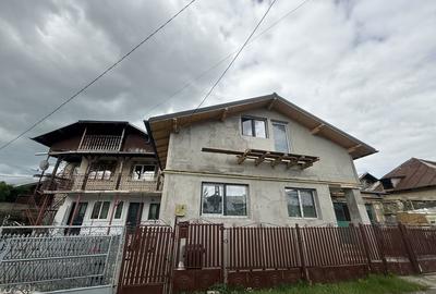 Casă cu 4 camere în Bănești - 2