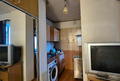 PARTICULAR VAND GARSONIERA - 7
