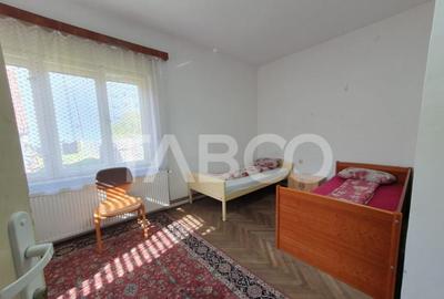 Casă cu 6 camere cu Canalizare în Central - 29