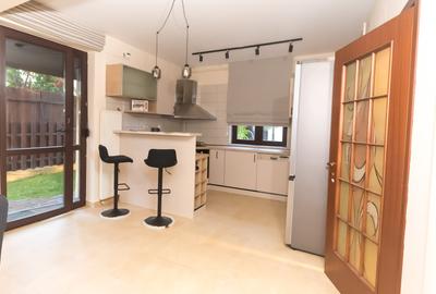 Vila in complex rezidential langa lac// piscina// panouri solare - 7