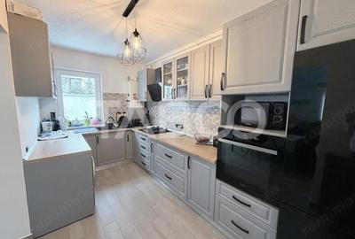 Apartament cu 3 camere decomandat, mobilat în Central - 3