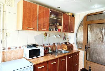 Apartament cu 3 camere de vanzare in zona Central/Fagaras - 5