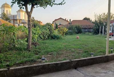 Casă cu 3 camere cu Teren 500 Mp în Km 5 - 6