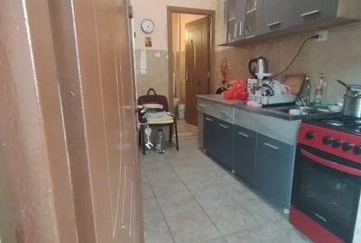 Proprietar vand Apartament Zona Sinaia - 2