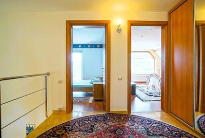 Proprietate unică pe malul lacului Moacșa – liniște, rafinament, eleganta - 24