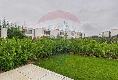 Vila luminoasa cu 4 camere si panouri solare in Amber FOREST Tunari - 3