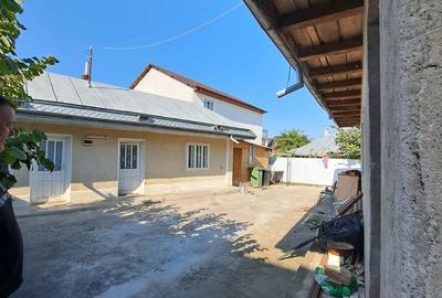 Vand casa 1200m2 - 1