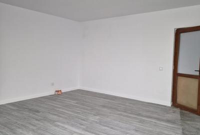 Casă individuală cu 8 camere cu Canalizare în Nerva Traian - 5