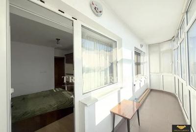 Apartament cu 3 camere semidecomandat, mobilat în Titulescu - 9