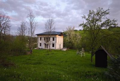 CASA DE VANZARE IN VALEA DOFTANEI
