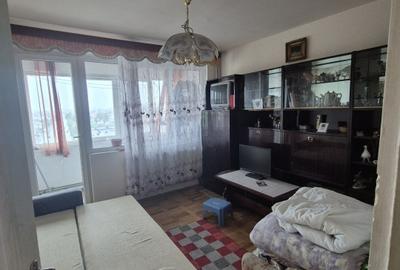 Spitalul Judetean - Apartament decomandat cu 2 camere, etaj intermediar - 2