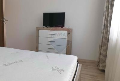 Inchiriez apartament 2 camere, in Tractorul, str George Bacovia - 4