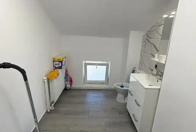 Casă cu 6 camere cu Canalizare în Moșilor - 18