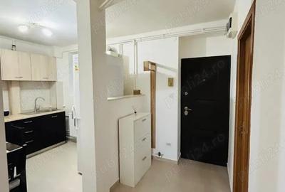 Apartament cu 2 camere decomandat în Medicină