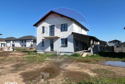 Casă cu 4 camere cu Teren 500 Mp în Tărlungeni - 1