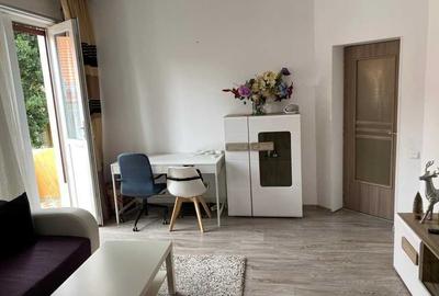 De inchiriat Apartament cu 2 camere Piata Romana sect 1 - 4