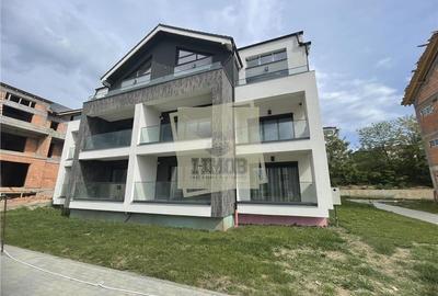 Apartament nou 2 camere cu terasa si parcare in Cristian
