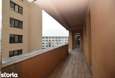 Apartament cu 3 camere decomandat în Central - 2