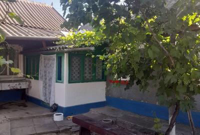 Casă cu 4 camere în Lunca - 5