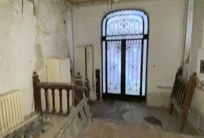 De Vanzare Vila Interbelica, 8-10 Camere, Romana - Zodiac - 12