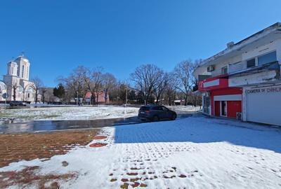 Spațiu comercial, de 53.810001373291 mp, în Central - 10