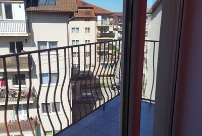 Apartament cu 2 camere în Florești