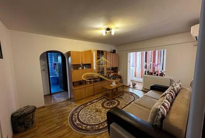 Apartament cu 2 camere semidecomandat, mobilat în Narcisa